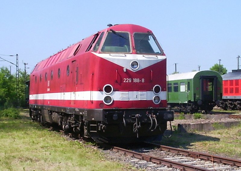 229 188-8 im ehem. Bw Weimar, Mai 2005