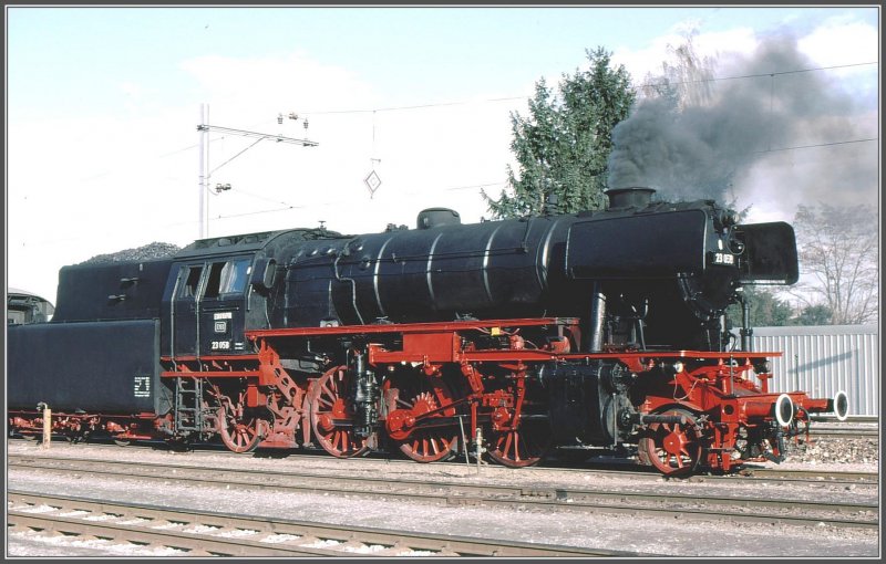 23 058 posiert in Konstanz. (Archiv 11/75)
