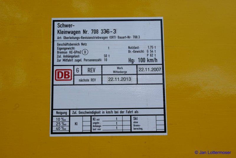 23.08.2008. Typenschild vom Oberleitungs Revisionstriebwagen Br 708 336-3. Aufgenommen am ersten Bahnaktionstag (23.und 24.8.2008) im Bahnbetriebswerk Lu.-Wittenberg (F�rderverein BERLIN-ANHALTISCHE EISENBAHN).