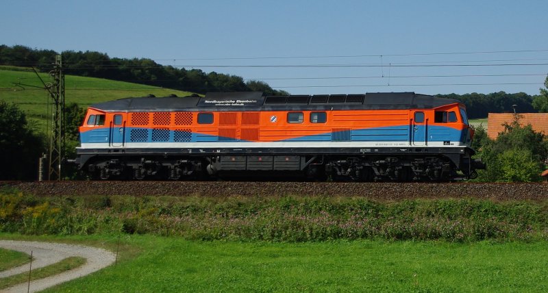 232 105-9 der NBE in Fahrtrichtung Bad Hersfeld im Haunetal. Aufgenommen am 01.09.2009.