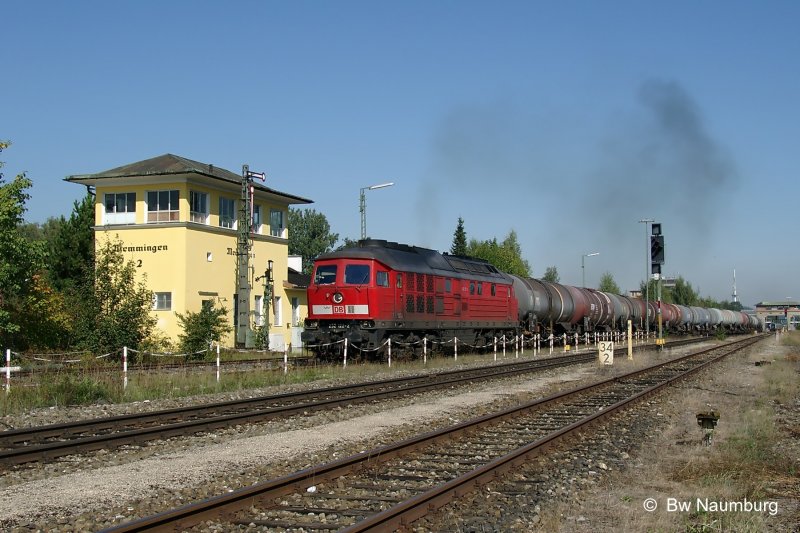 232 122 fhrt am 21.09.2006 am Memminger Museumsstellwerk vorbei.