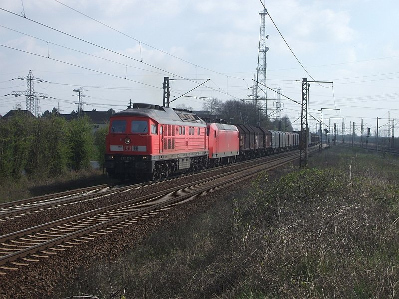 232 174 + 145 019 mit gem.Gz am 12.4.2008 durch Ahlten -> Misburg