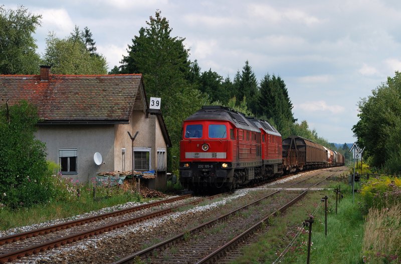 232 195 und 232 673 mit dem Arlbergumleiter CFN 45192 am Posten 39 bei Hergatz (21.08.2008)