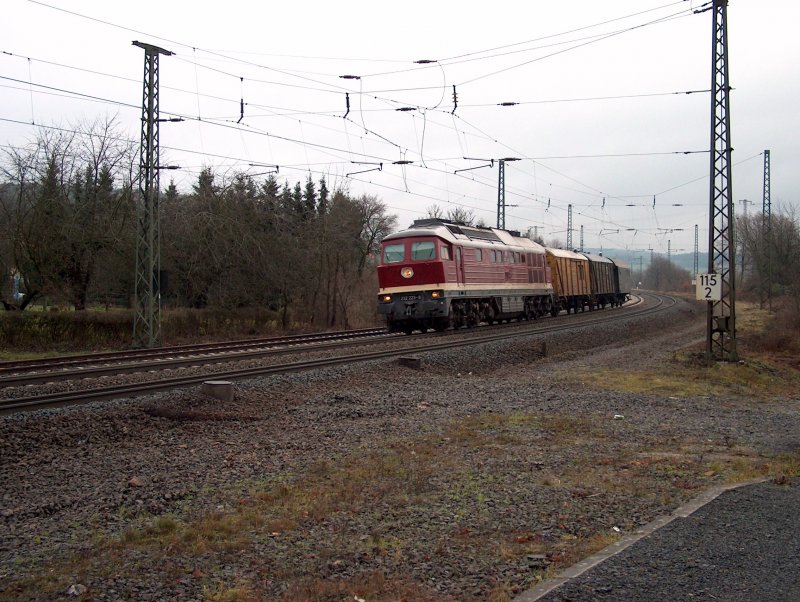 232 223-8 mit einem bauzug bei fulda 06.12.2008
