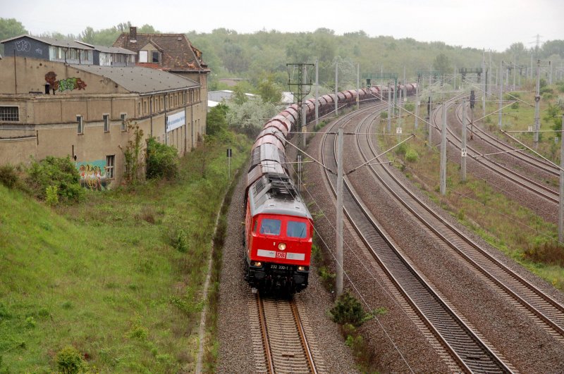 232 330 durchfhrt am 05.05.09 Bitterfeld Richtung Berlin.