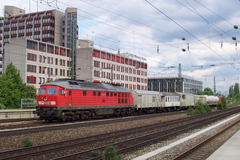 232 403 in Mnchen-Heimeranplatz (am 10.06.2005)