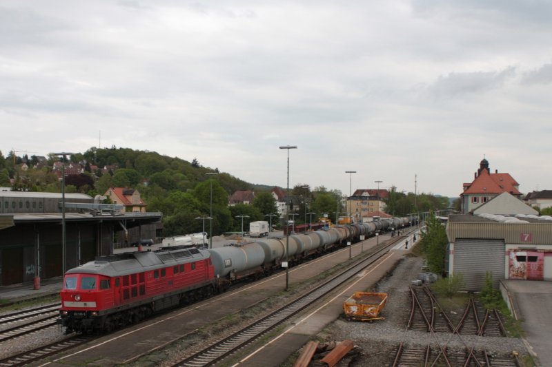 232 535 durchfhrt am 4.5.2009 mit einem ler den Bahnhof Biberach/Ri