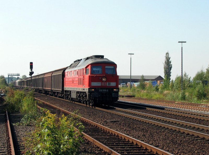 232 535 mit FZT 53684 in Bad Oldesloe (15.09.2006)