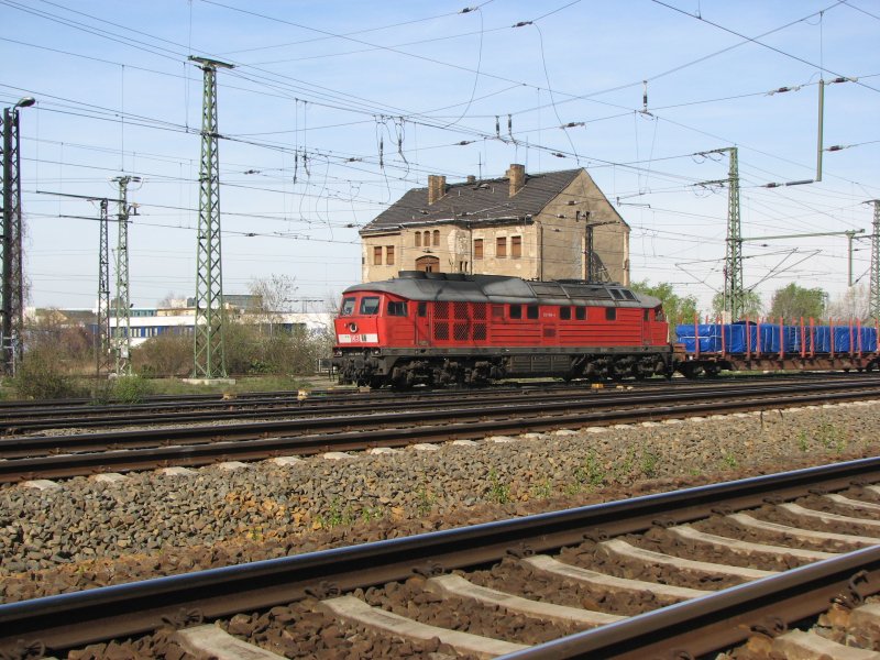 232 654-4 mit Gterzug vom Gterbahnhof Dresden-Friedrichstadt kommend.5.04.07