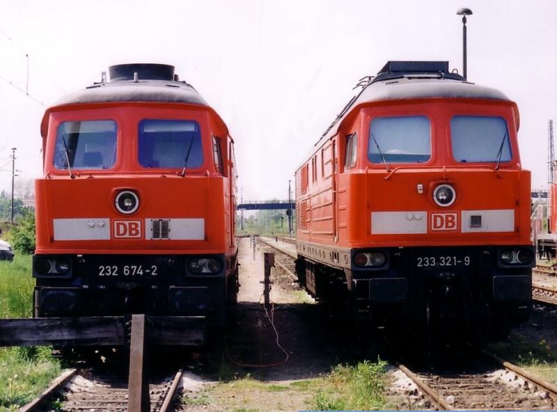 232 674-2 und 233 321-9 am 16.05.2005. 
Das ist das Orginal Foto bei den Verfremdeten Bilder habe ich ein wenig ausprobiert.