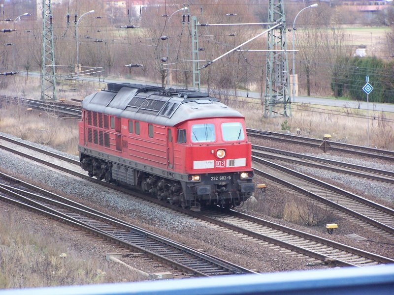 232 682 auf dem Weg zum Bahnhof Brandenburg Altstadt. Brandenburg Hbf 04.01.2007.