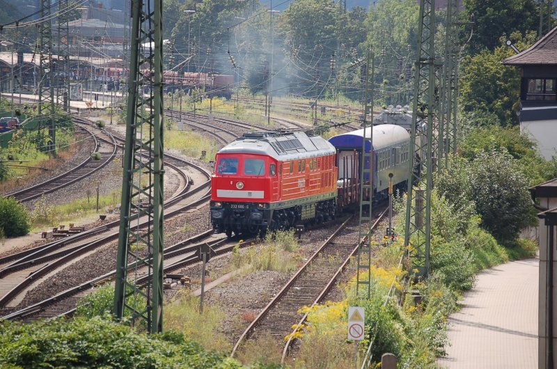 232 686 verlsst den Bhf Lichtenfels Richtung Hochstadt-Marktzeuln Kbs 840 12.08.07 ( ansicht_1)