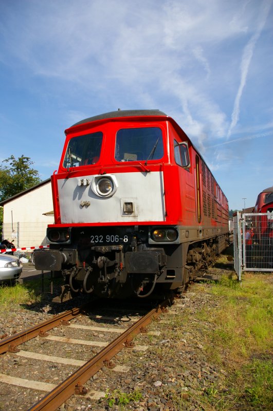 232 906  im DB-Museum Koblenz auf den dortigen Frhlingsfest: Internationales Lokomotiv Treffen.

Mai 2009