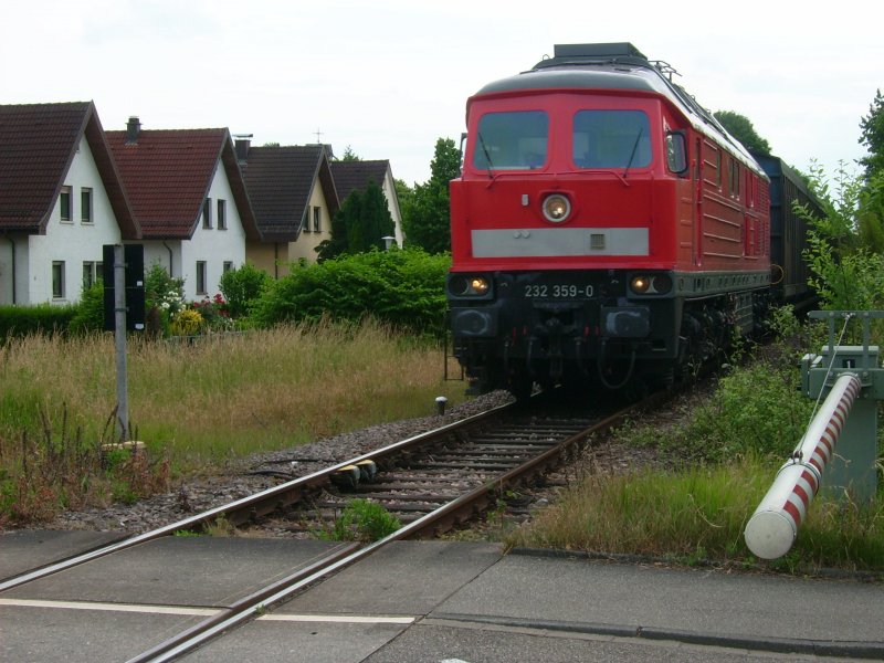 232359-0 am 10,06,09 vom Benz Werk Rastatt nach Karlsruhe