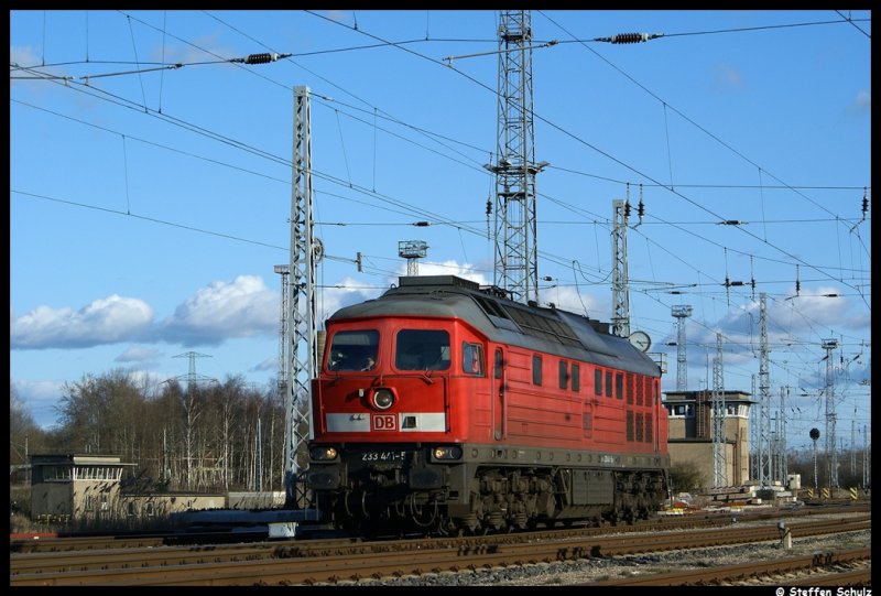 233 441 auf dem Weg ins Bw Rostock Seehafen am 19.03.09