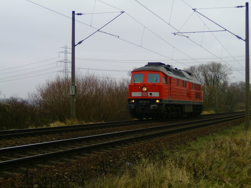 233 511-5 als Lz. auf dem Rckweg vom Bahnhof  Alte Sderelbe . Aufgenommen am 16.01.2009 in Hamburg - Moorburg.
