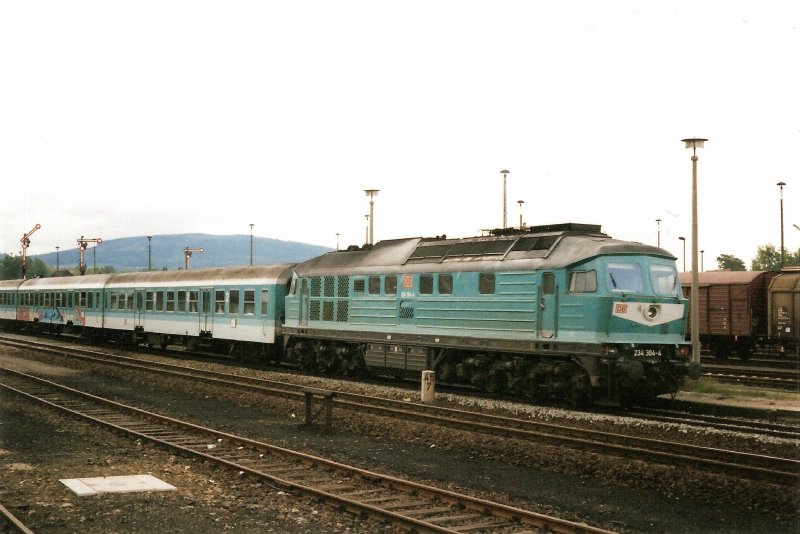 234 304 verlsst am 08.09.1996 den Bahnhof von Bautzen.