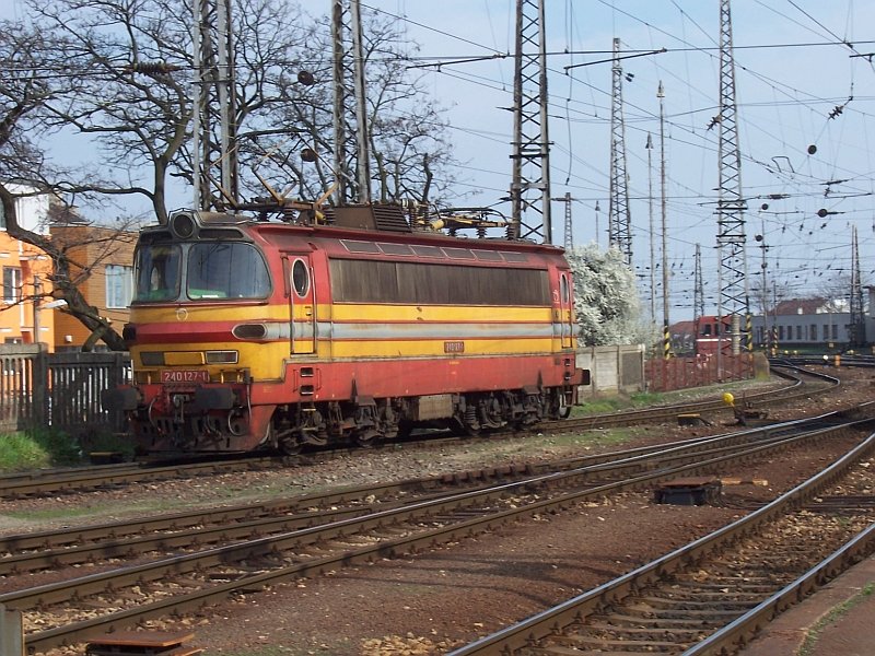 240 127-1 der ZSSK am 18.03.2007 in Bratislava Hlavna Stanica (Hauptbahnhof).