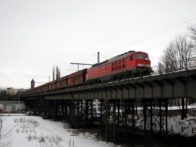 241 353 mit CS 61853 zwischen Chemnitz Sd und Chemnitz Mitte (16.02.06)