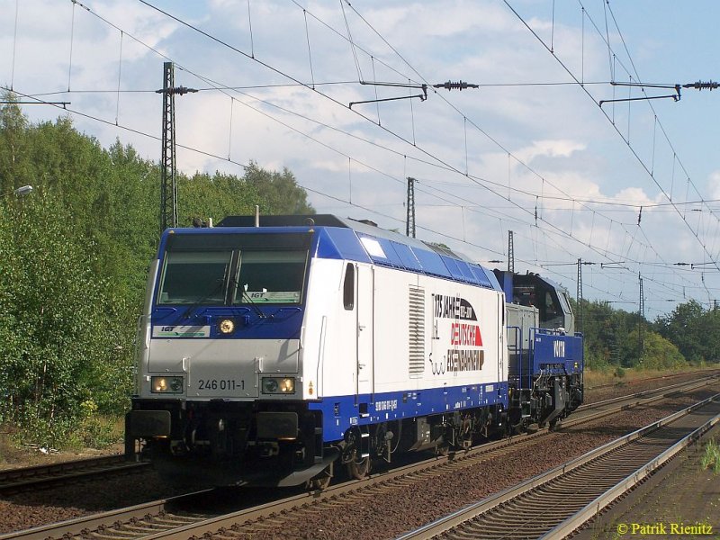 246 011  175 Jahre Deutsche Eisenbahnen  hat am 03.09.2009 eine Voith Gravita 10BB nach Kiel berfhrt.
Das Bild entstand am Bahnhof Winsen (Luhe)

