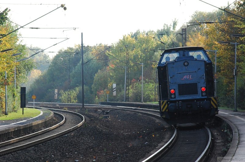 25 Minuten in Marburg Sd (II).

Mit Vollgas durch den Bahnhof, oder dessen, was davon brig ist. (06.10.07)