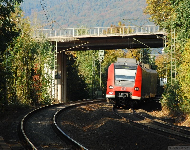 25 Minuten in Marburg Sd (IX).

Wer nicht hier oder am Hauptbahnhof Marburg aussteigen darf hat wohl heftig gesndigt und wird mit weiterem Durchschtteln bis maximal Treysa bestraft. Bis dorthin ist wohl das gesndeste Kreuz mit einem Schaden versehen (06.10.07).