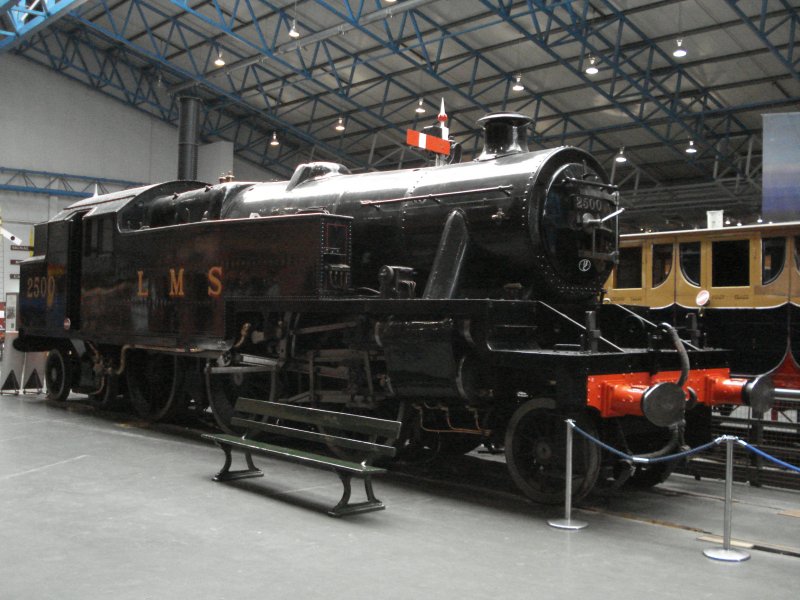 2500 der London Midland & Scottish railway (LMSR) wurde 1934 in Crewe gebaut, um den bereits in den dreiiger Jahren massiven Pendlerverkehr zwischen London und Southend-on-Sea zu bewltigen. National Railway Museum, York.