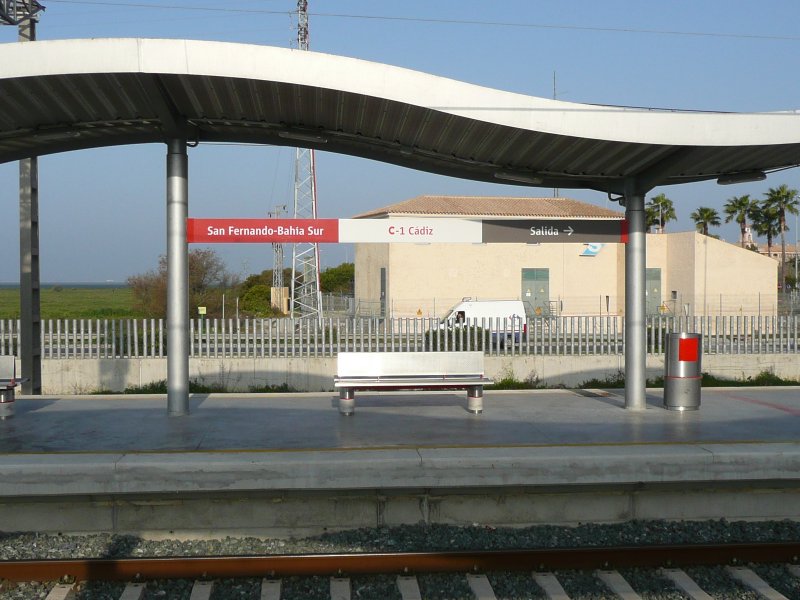 25.02.09,Bahnhof San Fernando-Bahi� Sur,Bahnsteig C-1 in Richtung C�diz.