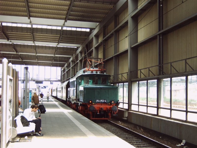 254 056 des Eisenbahnmuseums Bayrischer Bahnhof in Chemnitz HBF