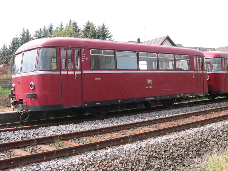 26.04.2008, Beiwagen 995 zu Triebwagen 795, beim Bahnhofsfest in Ulmen in der Eifel, Der  Retter der Nebenbahnen 
