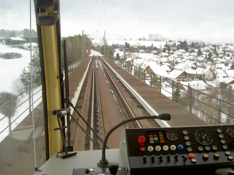 28. Januar 2007 auf der damals noch neu-elektrifizierten Strecke zwischen Freundenstadt und Eutingen im Gu.