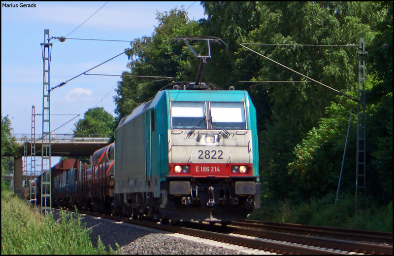 2822 mit einem Gterzug nach Aachen-West als Umleiter an Km 26.0 16.7.2009