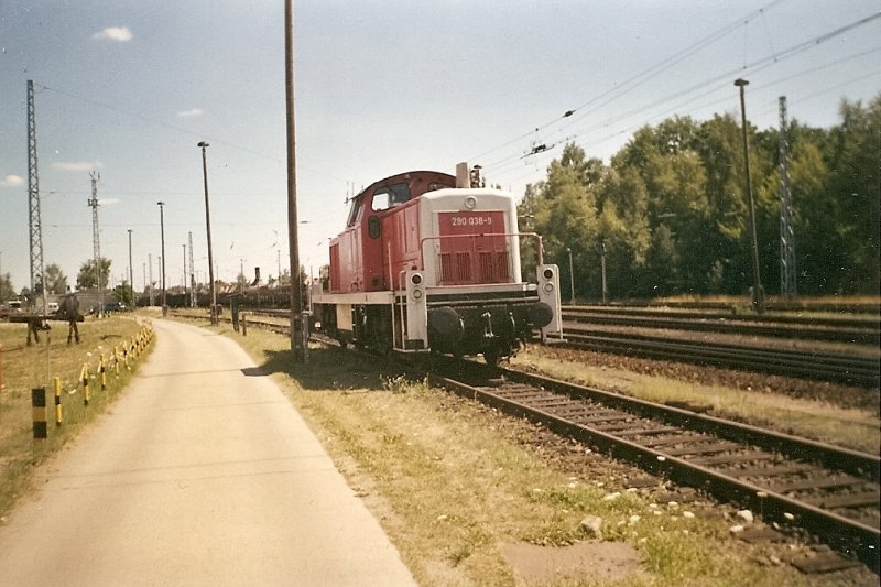 290 038 im Oktober 2003 im Rangierbahnhof Seddin.