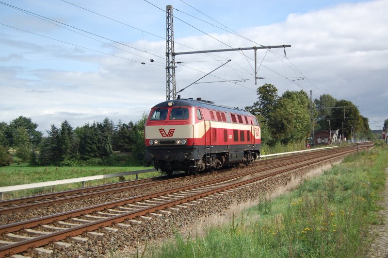 29.08.08, 420 01 von der EVB ist auf dem Weg Richtung Stade und hat soeben den Bahnhof Neukloster(Kr. Stade) passiert.