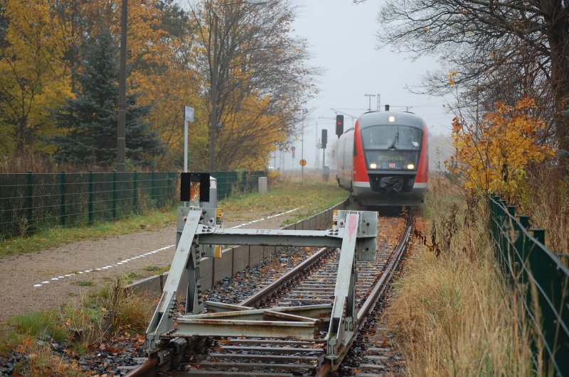 29.10.2007 RE von Graal-Mritz fhrt in Rvershagen ein.