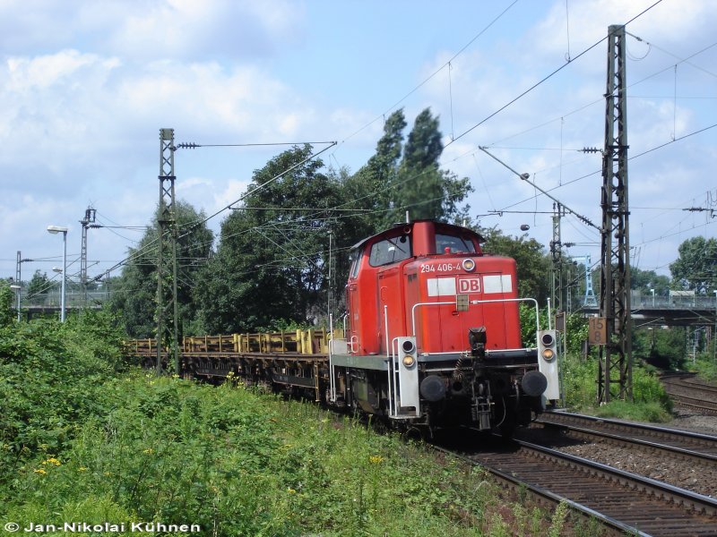 294 406-4 mit einem kleinen Gterzug bei der Einfahrt in Osterfeld-Sd.