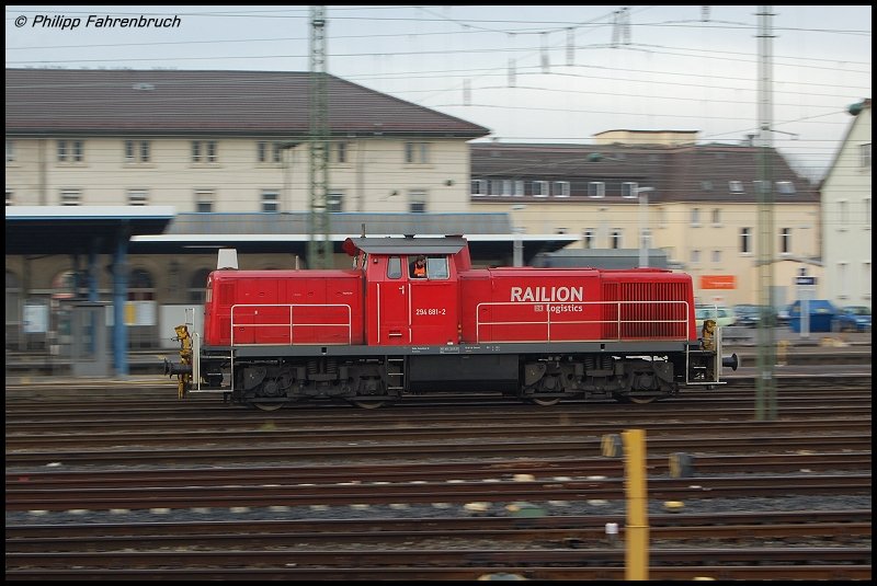 294 681-2 rangiert am 05,02.08 im Aalener Bahnhof, um an FZT 56087 Aalen - Giengen(Brenz) anzusetzen.