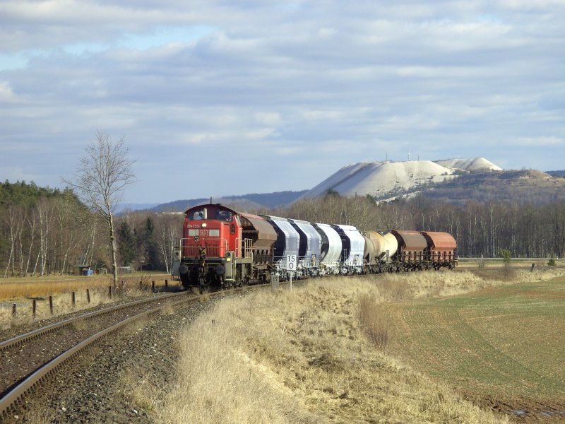 294 753 mit der Mittagsbergabe auf dem Weg nach Amberg. (15.02.2008, Strecke Amberg-Schanittenbach)