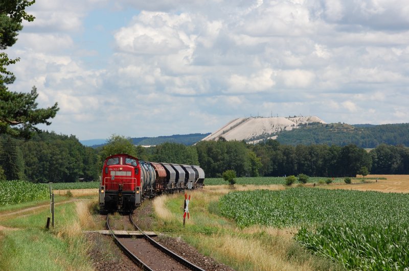 294 762 mit Gterzug am 13.07.2009 bei Hirschau. (Strecke Amberg-Schnaittenbach)