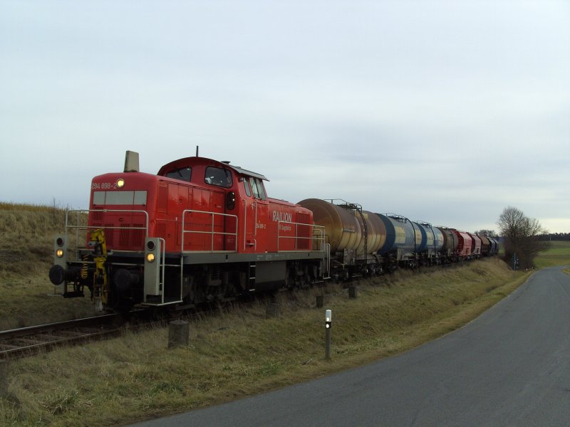294 898 kurz vor der �berquerung des B� bei Burgstall auf dem Weg nach Amberg. (05.02.2008, Strecke Amberg-Schnaittenbach)