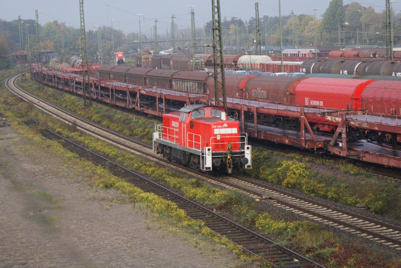 296 048-2 fuhr als Lz am 24.10.2009 auf dem Gterumgehungsgleis im Seelzer Rbf.