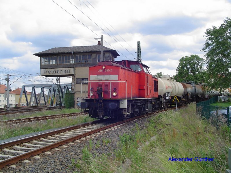 298 047-2 fhrt am 11.05.2007 mit CB von Dohna nach Dresden-Friedrichstadt in Heidenau ein.