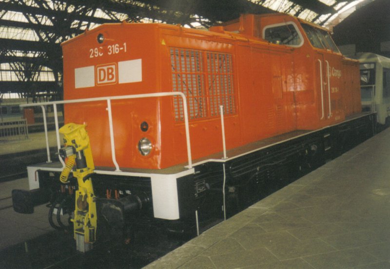 298 316 am 03.04.1998 in Leipzig Hbf.