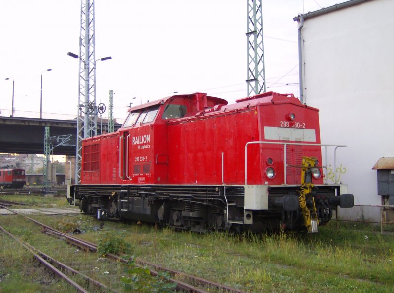 298 330-2 am 09.10.2008 im Bahnhof Cottbus