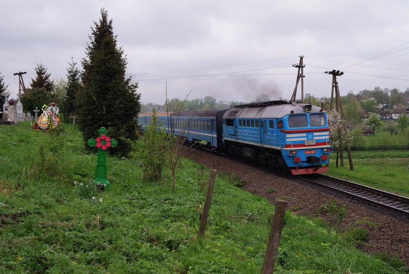 2M62 - 1001 mit dem 6432 bei Tscheremschiv (02.05.2008)