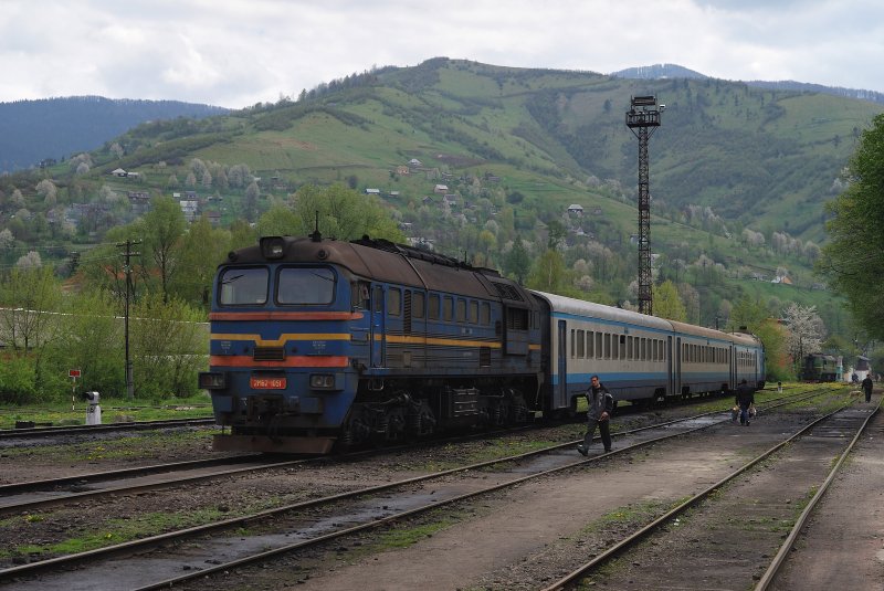 2M62 - 1051 in Rachiv (05.05.2008)