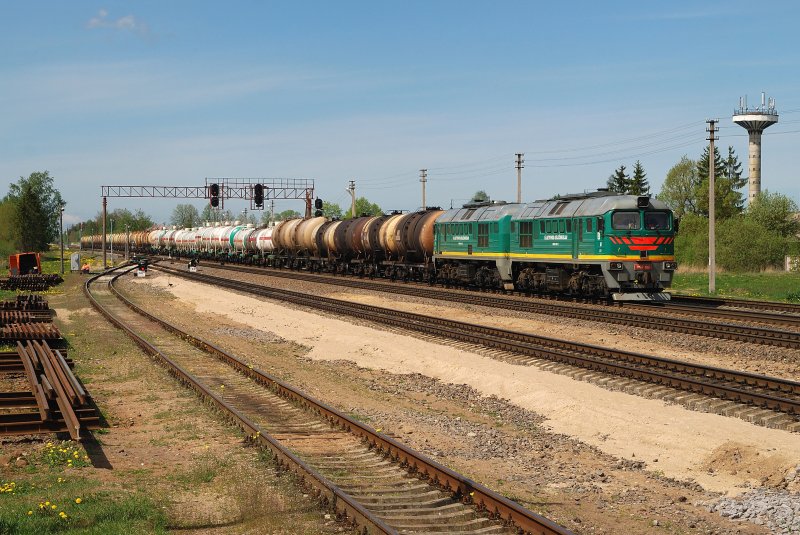 2M62 - 1061 mit Kesselzug in Kuziai (11.05.2009)