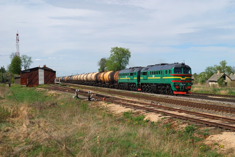 2M62U - 0087 mit Kesselzug in Nicgale (10.05.2009)