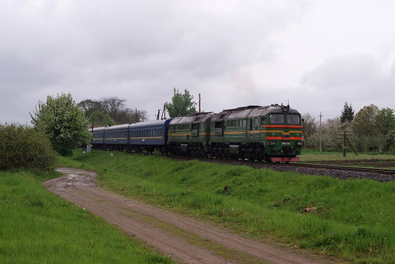 2M62U - 0285 mit D 141L in Widiniv (03.05.2008)