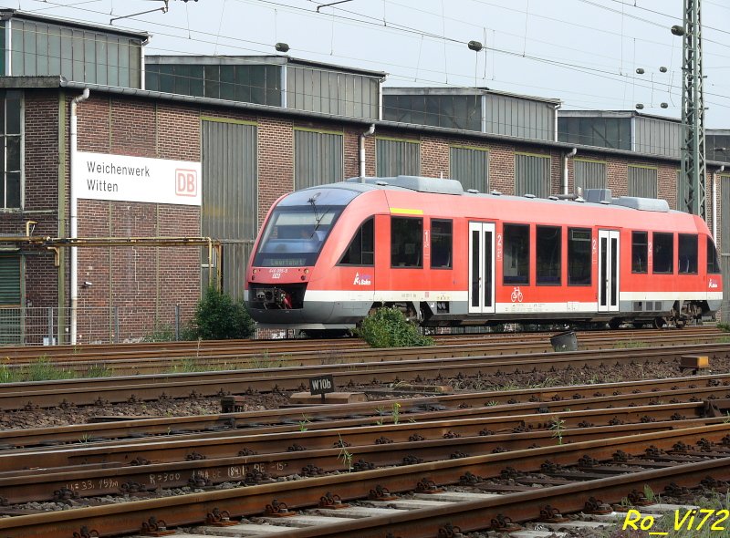  3-Lnder-Bahn  auf Leerfahrt in Witten. Im Hintergrund Weichenwerk Witten. 31.05.2008.